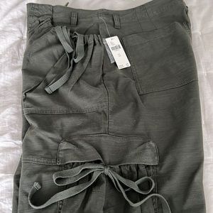 Anthropologie cropped cargo pants